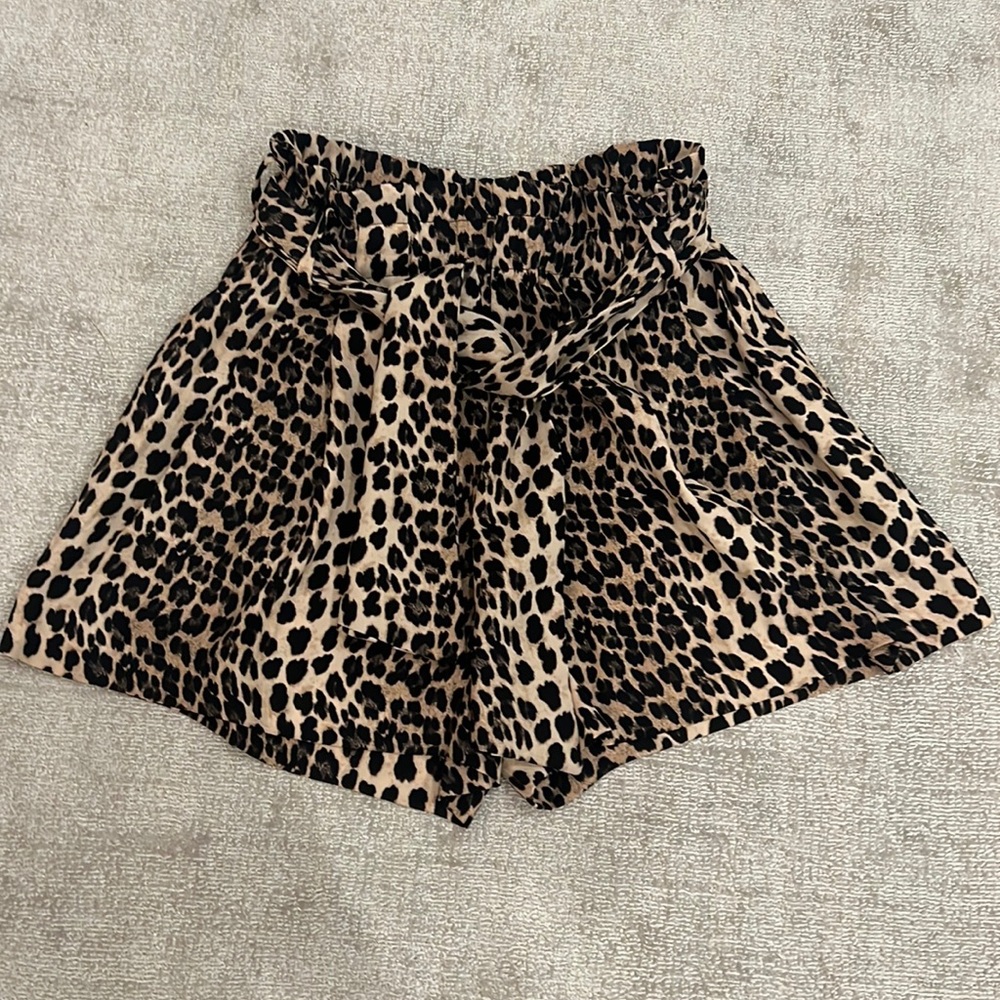 Zara Leopard Print Shorts Size XS
